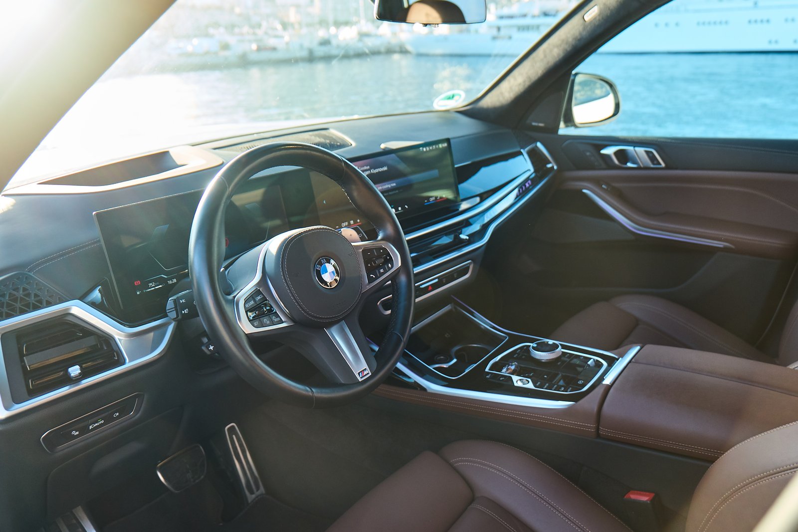 BMW X7 — photo 13